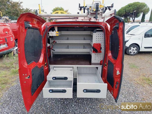 Fiat Fiorino 1.3 MJT 80CV + IVA 22%, del 2017, 92.000 km, in vendita a Prato (PO)