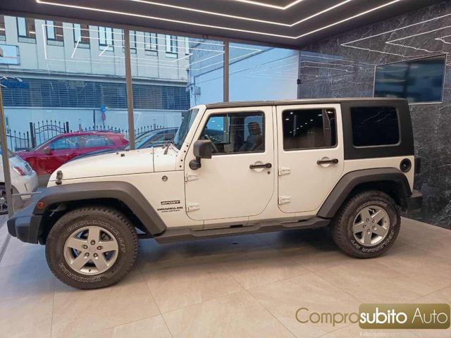 Jeep Wrangler 2.8 CRD DPF Rubicon Auto - foto 4 di 4