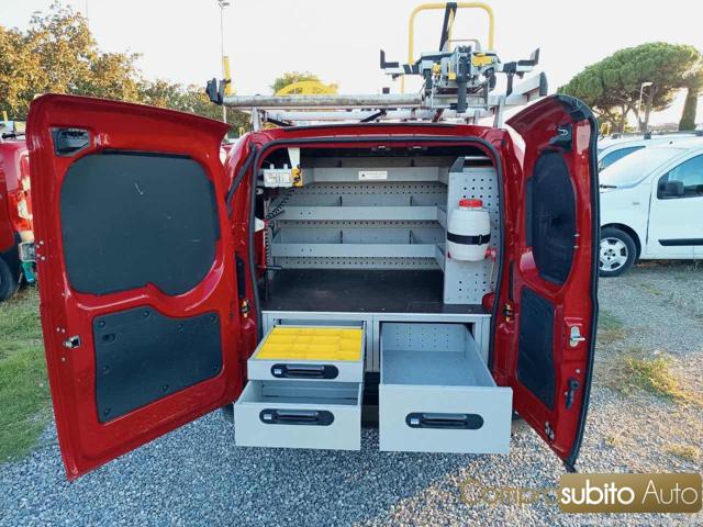 Fiat Fiorino 1.3 MJT 80CV + 22%, del 2016, 92.000 km, in vendita a Prato (PO)