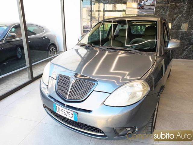 Lancia Ypsilon 1.3 MJT 75 CV Diva - foto 2 di 4