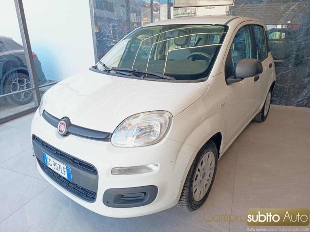 Fiat Panda 1.0 FireFly S&S Hybrid City Life - foto 2 di 4