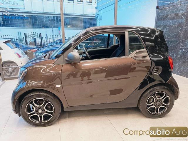 smart forTwo 70 1.0 twinamic Superpassion - foto 3 di 4