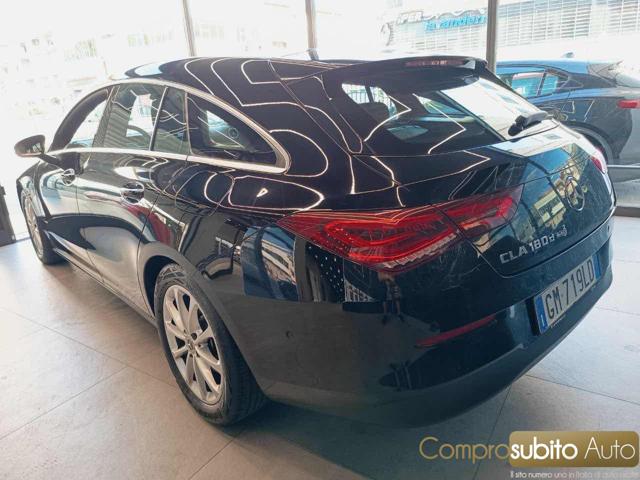 Mercedes-Benz CLA 180 Automatic Shooting Brake Sport - foto 4 di 4
