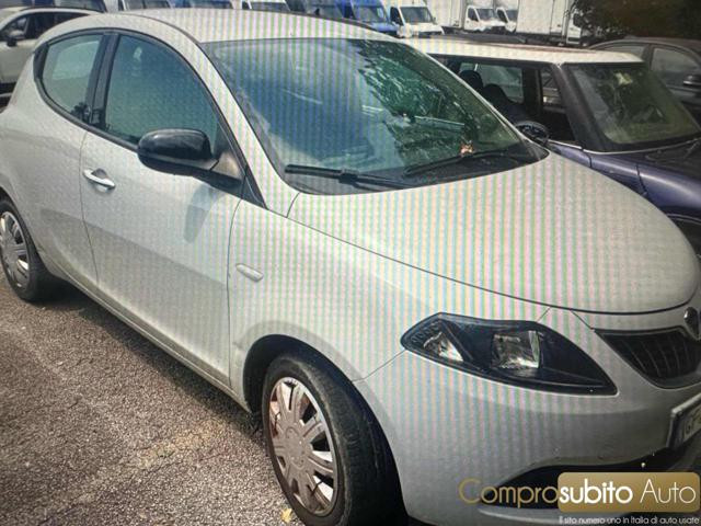 Lancia Ypsilon 1.0 FireFly NON MARCIANTE - foto 3 di 4