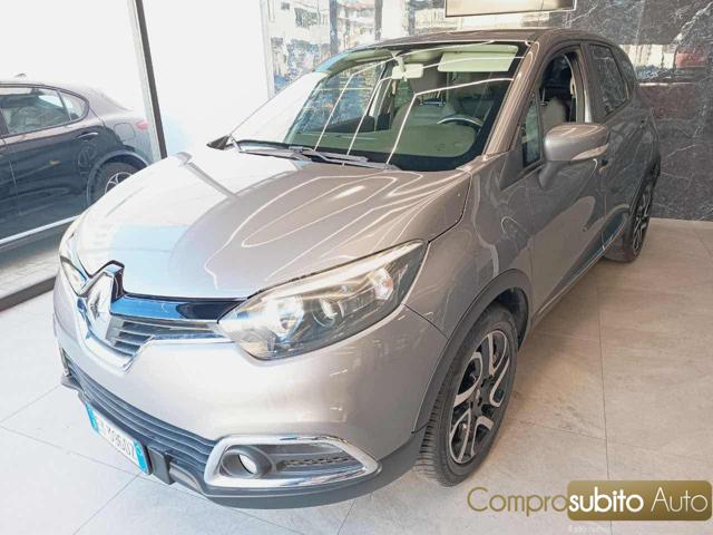 Renault Captur 1.5 dCi 8V 110 CV Start&Stop Iconic - foto 2 di 4