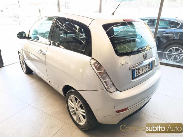 Lancia Ypsilon 1.2 69 CV Unyca - foto 4 di 4