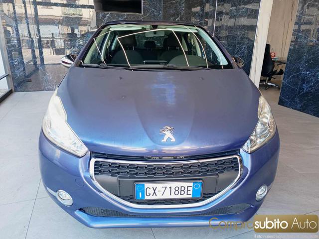Peugeot 208 1.4 8V HDi 68CV 5p. Access, del 2013, 85.000 km, in vendita a Prato (PO)
