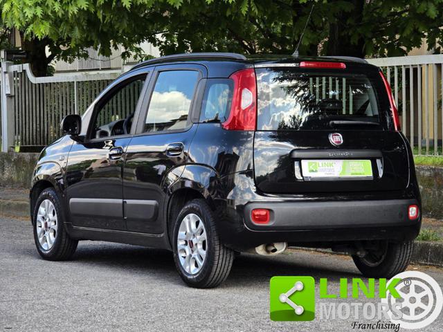 Fiat Panda 1.2 Lounge 69 CV - foto 3 di 4