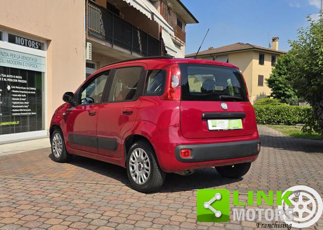 Fiat Panda 1.2 Lounge 69 CV - foto 3 di 4