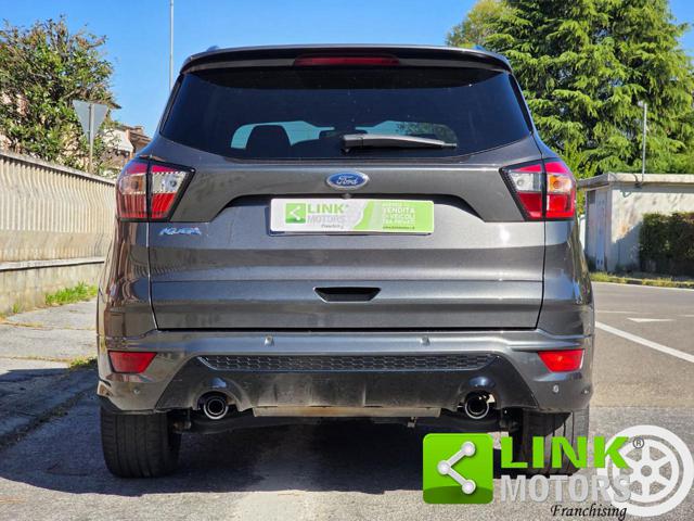Ford Kuga 2.0 TDCI 150 CV S&S 4WD Powershift ST-Line - foto 2 di 37