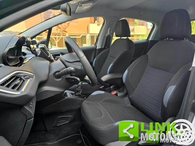 Peugeot 208 Allure 82 cv - foto 4 di 4