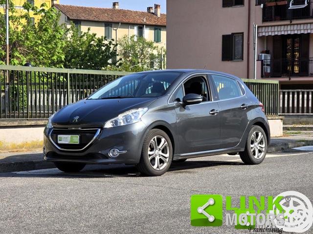 Peugeot 208 Allure 82 cv usato a CAVA MANARA