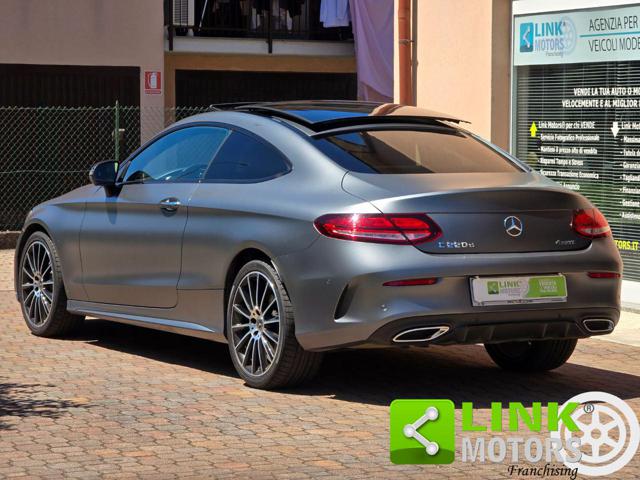 Mercedes-Benz C 220 d FULL 4Matic Coupé Premium Plus AMG Night 194 CV - foto 3 di 4