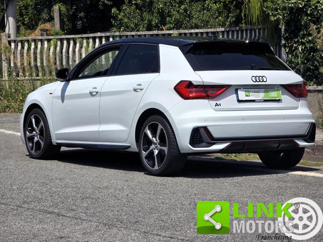 Audi A1 25 1.0 95cv S Line Identity Black - foto 3 di 4