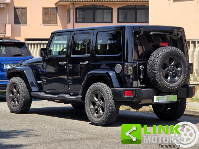 Jeep Wrangler Unlimited 2.8 CRD DPF Sahara - foto 3 di 4