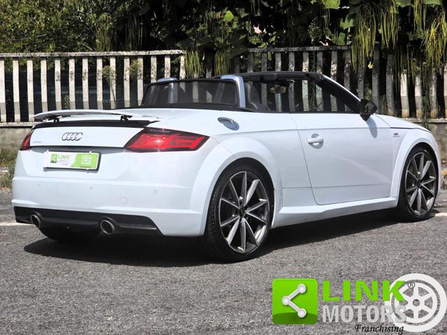 Audi TT Roadster 2.0 TDI ultra S line 184CV - foto 3 di 4