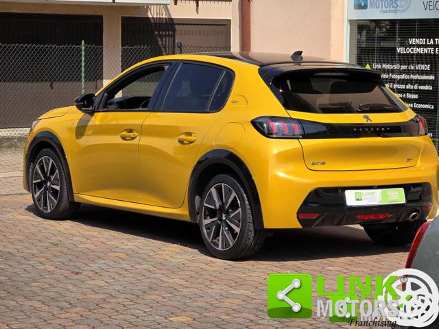 Peugeot 208 GT Pack 100 CV - foto 3 di 4