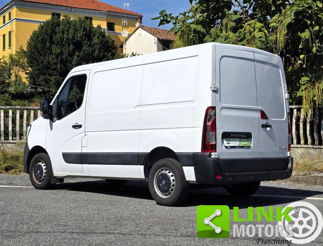 Renault Master T28 2.3 dci l1h1 136 CV NO IVA - foto 3 di 4