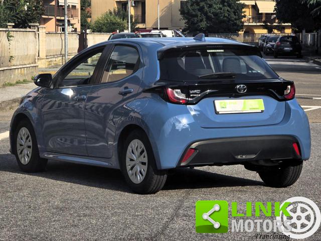 Toyota Yaris 1.0 5 porte Active - foto 3 di 4