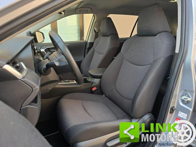 Toyota RAV 4 vvt-ie h Active awd-i 222cv e-cvt GANCIO TRAINO - foto 4 di 4