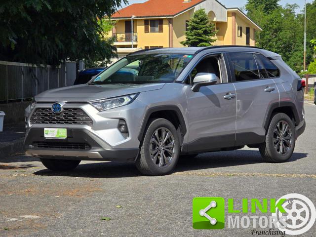 Toyota RAV 4 vvt-ie h Active awd-i 222cv e-cvt GANCIO TRAINO, del 2024, 36.600 km, in vendita a Cava Manara (PV)