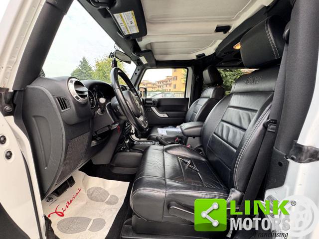 Jeep Wrangler 3p 2.8 crd Sahara auto - foto 4 di 4