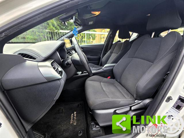 Toyota C-HR 1.8h Business 2wd e-cvt - foto 4 di 4