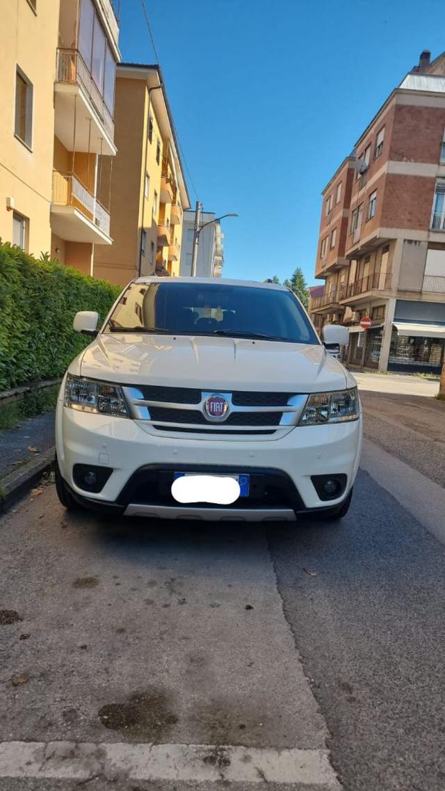 Fiat Freemont 2.0 Mjt 170 CV 4x4 aut. Lounge 7 posti e Tettuccio - foto 2 di 4