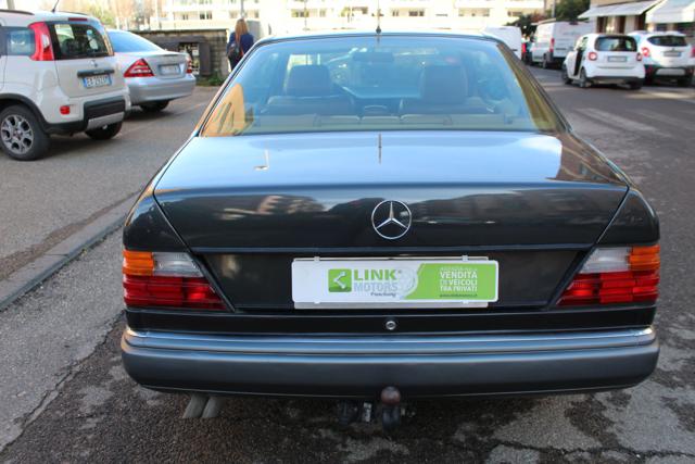 Mercedes-Benz CE 300 -24(C124) - foto 4 di 4
