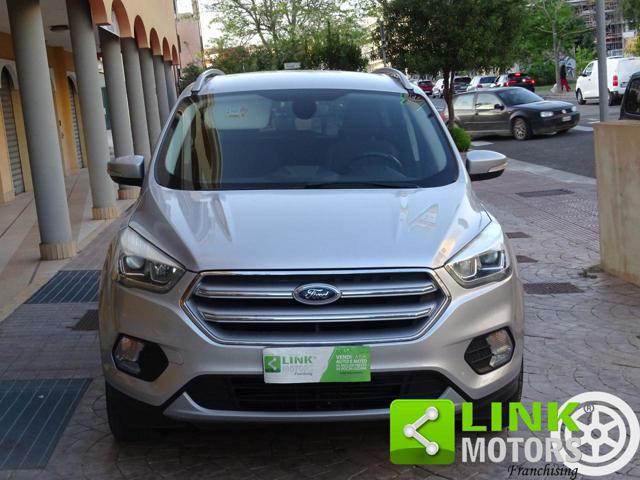 Ford Kuga 2.0 TDCI 150 CV AWD - foto 2 di 4