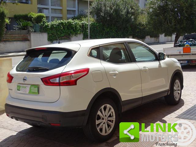 Nissan Qashqai 1.6 DCI 130 CV - foto 4 di 4