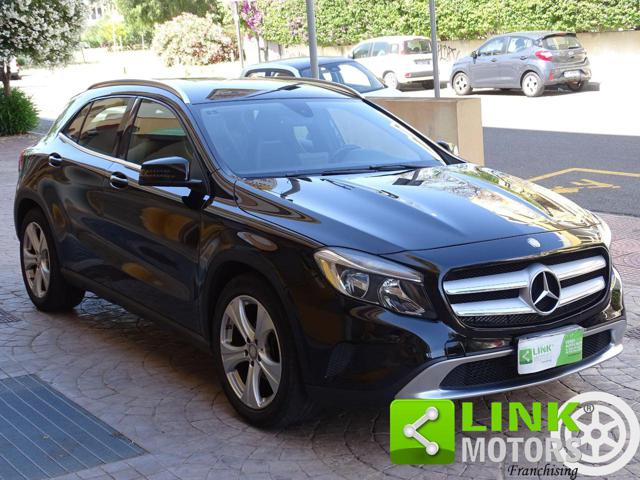 Mercedes-Benz GLA 200 D. 136 CV BUSINESS - foto 3 di 4