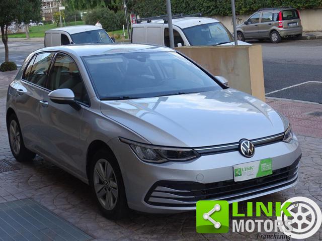 Volkswagen Golf 8 1.0 HYBRID 115 CV - foto 3 di 4