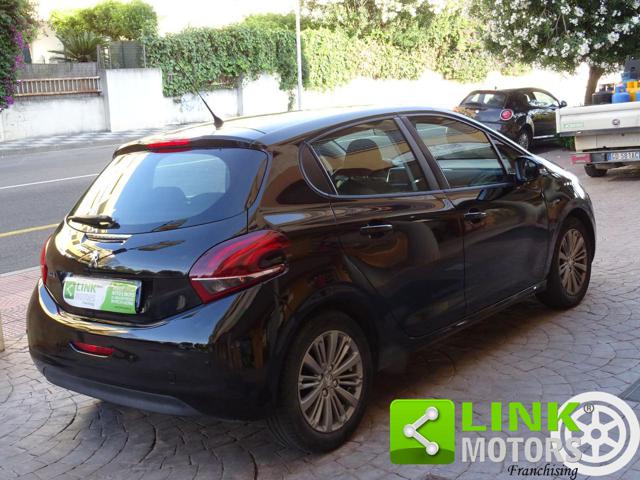 Peugeot 208 5 PORTE 1.2 82 CV - foto 4 di 4