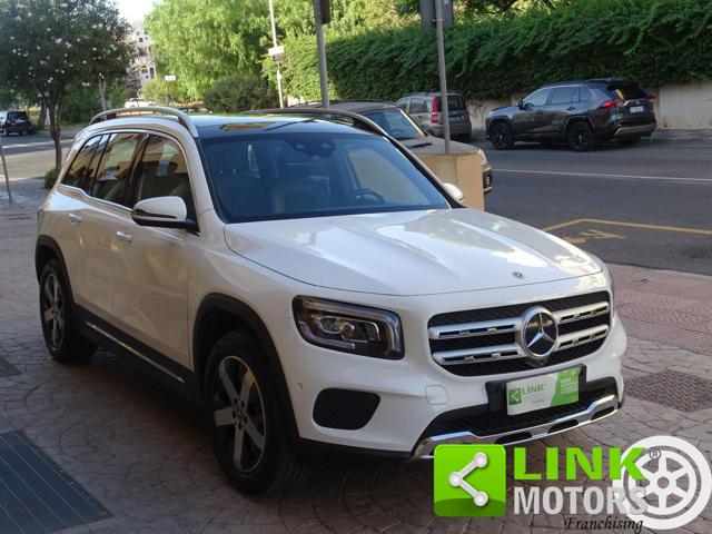 Mercedes-Benz GLB 200 D. 150 CV - foto 3 di 4
