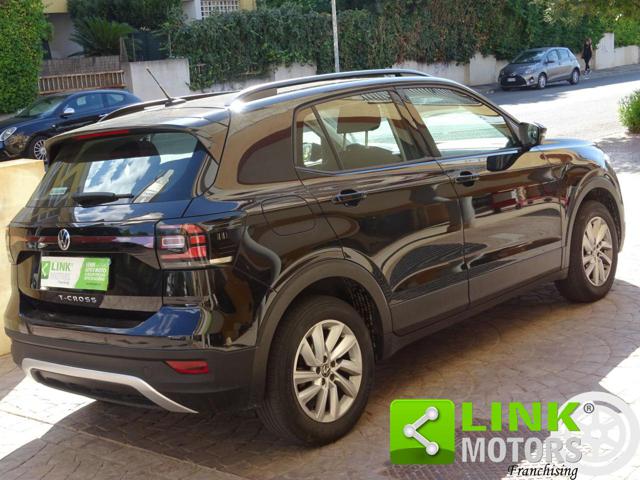 Volkswagen T-Cross 1.0 TSI 110 CV - foto 4 di 4