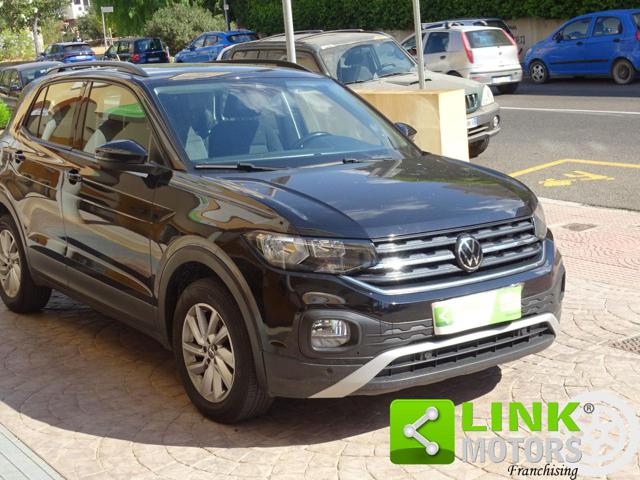 Volkswagen T-Cross 1.0 TSI 110 CV - foto 3 di 4