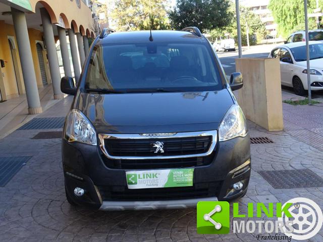 Peugeot Partner TEPEE 1.6 HDi 100 CV - foto 2 di 4