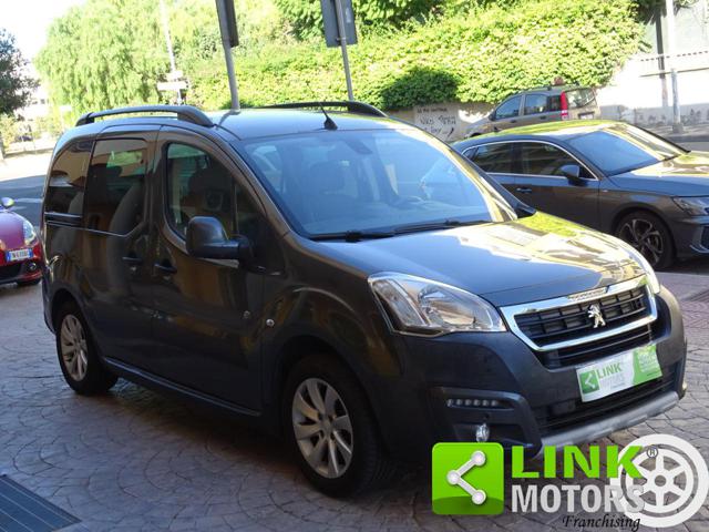 Peugeot Partner TEPEE 1.6 HDi 100 CV - foto 3 di 4