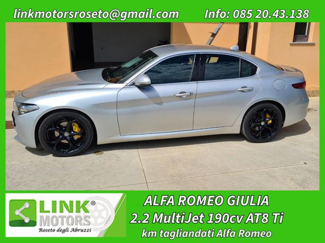 Alfa Romeo Giulia 2.2 Turbodiesel 190 CV AT8 Ti - TAGLIANDATA - foto 2 di 4