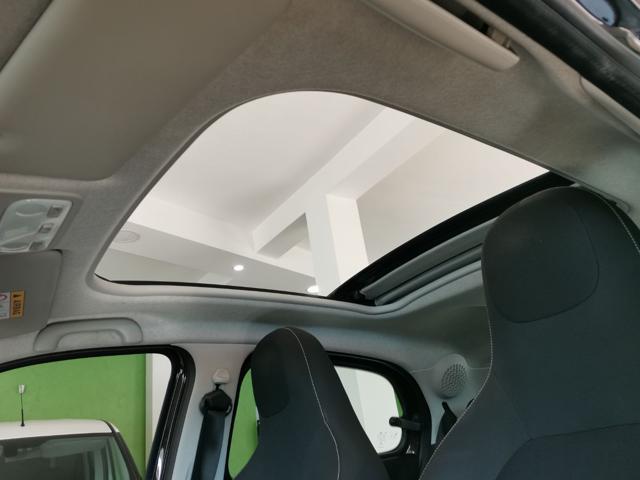 smart forFour 70 1.0 Passion / Tetto apribile/Pdc/Cruise - foto 3 di 4