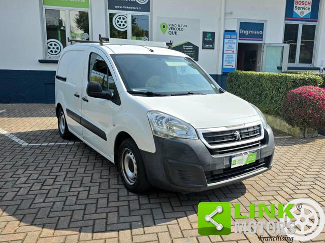 Peugeot Partner BlueHDi 100 PC IVA INCLUSA - UNIPROPRIETARIO usato a LEGNANO
