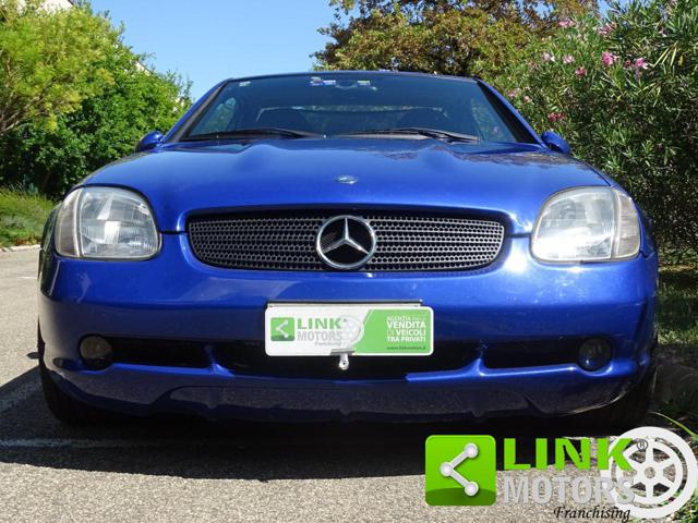 Mercedes-Benz SLK 200 Kompressor 2.0b 192cv AMG - foto 2 di 4
