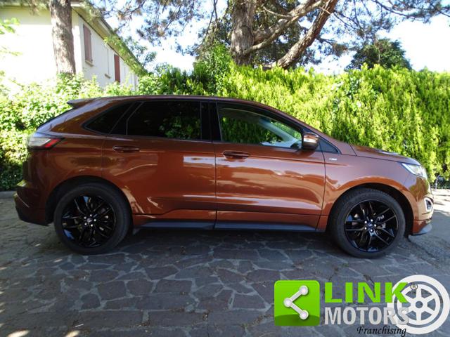 Ford Edge 2.0 TDCI 210cv AWD Powershift ST Line - foto 3 di 4