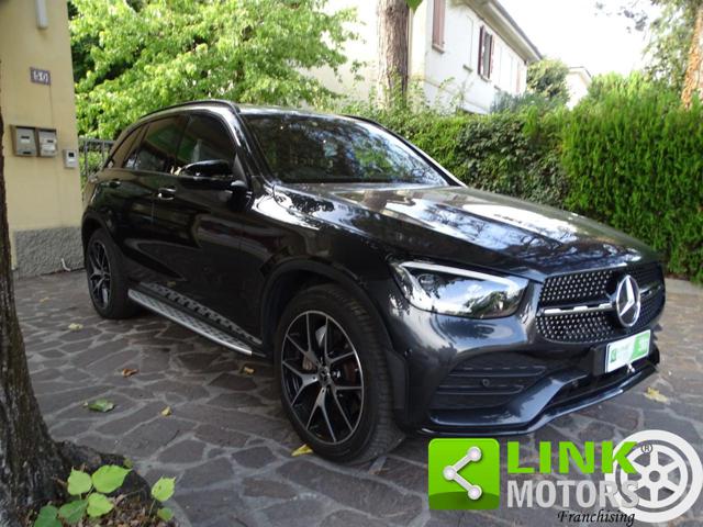 Mercedes-Benz GLC 300 Premium 4 Matic - foto 2 di 4