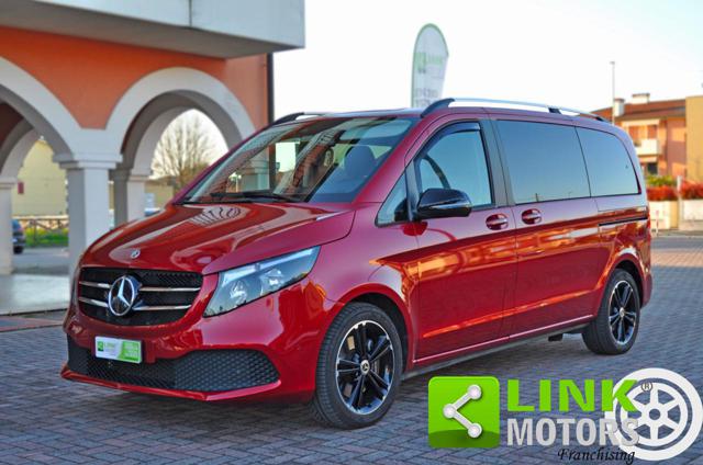 Mercedes-Benz V 220 d Automatic Sport Compact Night Edition usato a SAONARA