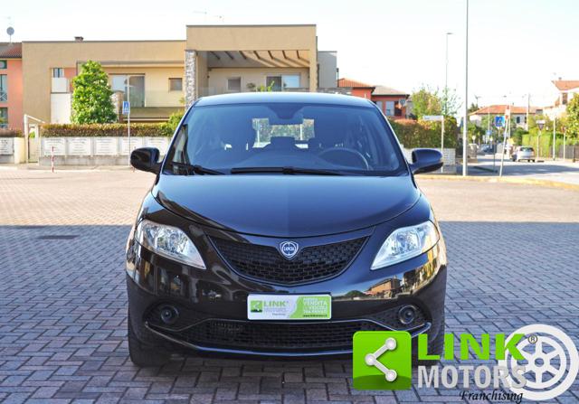 Lancia Ypsilon 1.3 MJT 16V 95 CV 5 porte S&S Gold - foto 4 di 4
