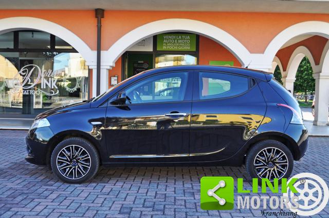 Lancia Ypsilon 1.3 MJT 16V 95 CV 5 porte S&S Gold - foto 2 di 4