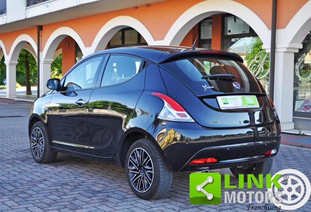 Lancia Ypsilon 1.3 MJT 16V 95 CV 5 porte S&S Gold - foto 3 di 4