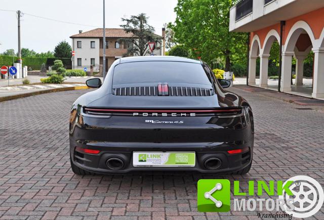 Porsche 911 Carrera 4S - foto 4 di 4